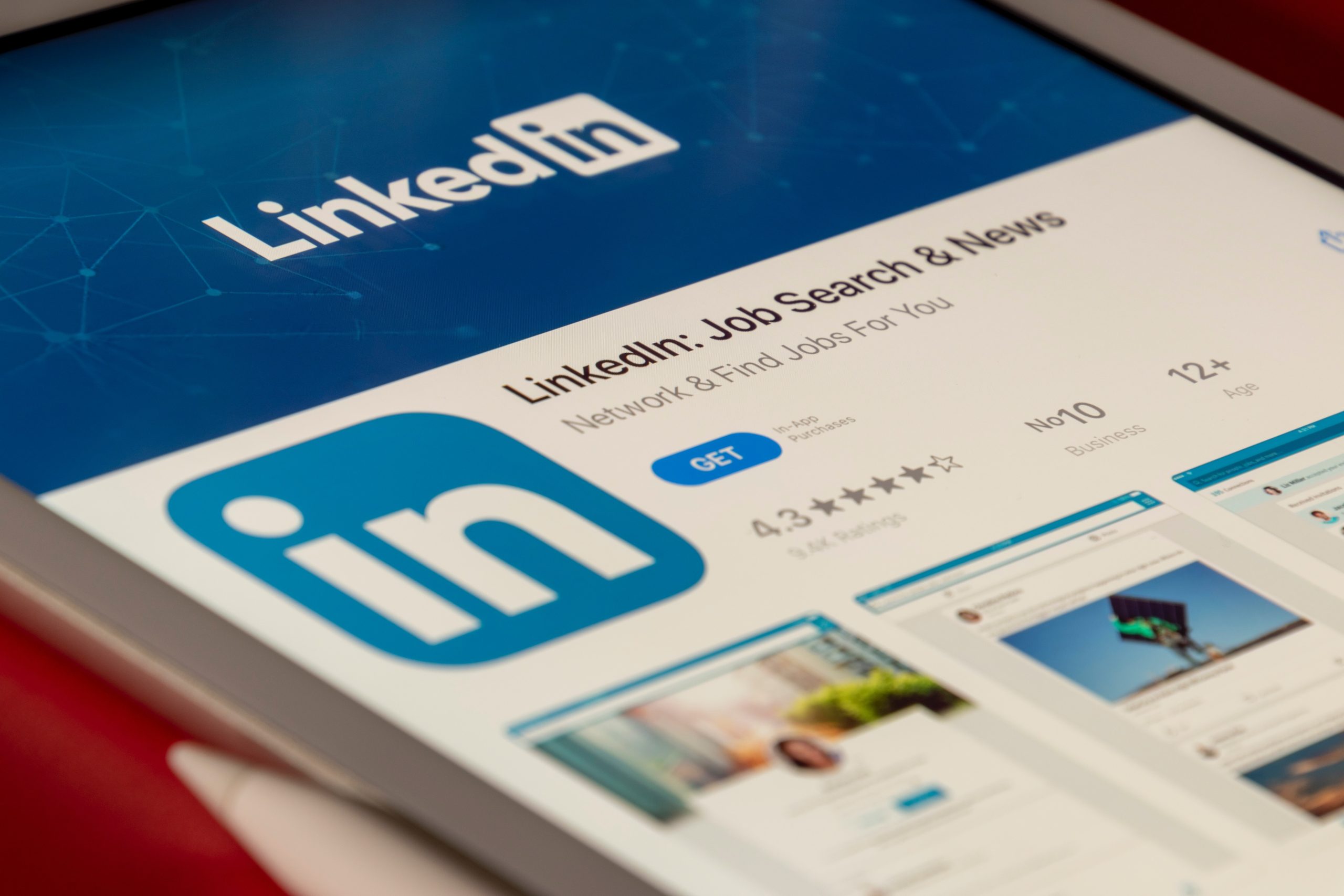 Why Search LinkedIn Without Logging In